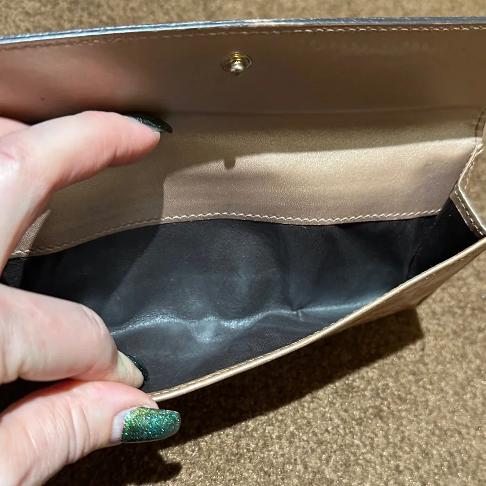 Gucci Guccisima Peach Leather Wallet with enameled Heart Gold Detail - Picture 12 of 17